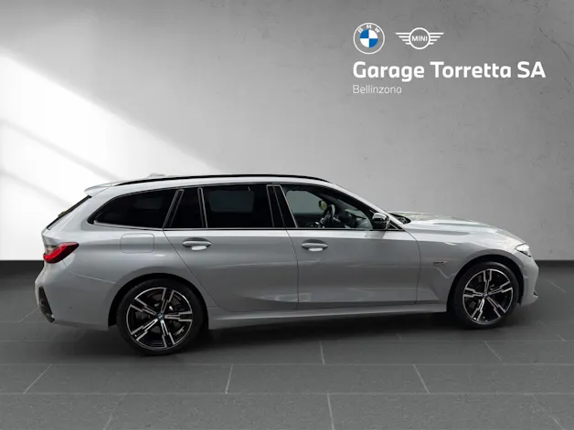 BMW 330e xDrive Touring