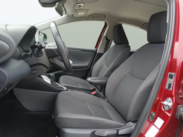 Toyota Yaris 1.5 VVT-i HSD Active