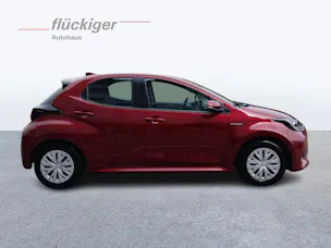 Toyota Yaris 1.5 VVT-i HSD Active