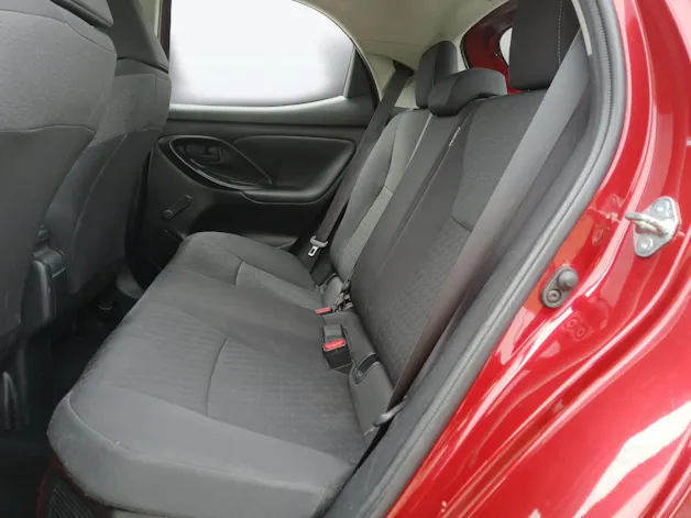Toyota Yaris 1.5 VVT-i HSD Active