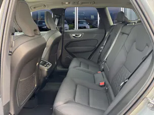 VOLVO XC60 2.0 B5 MH Ultra Dark AWD
