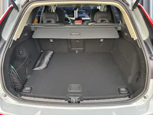 VOLVO XC60 2.0 B5 MH Ultra Dark AWD