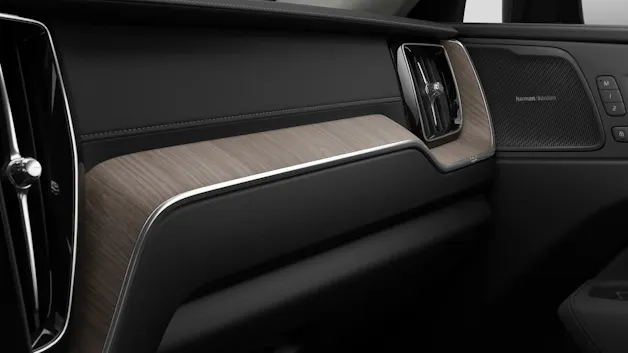 VOLVO XC60 2.0 B5 MH Ultra Dark AWD