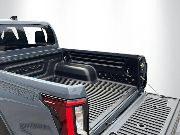 Toyota Hilux Double Cab.-Pick-up 2.8 D-4D MHEV 204 Invincible
