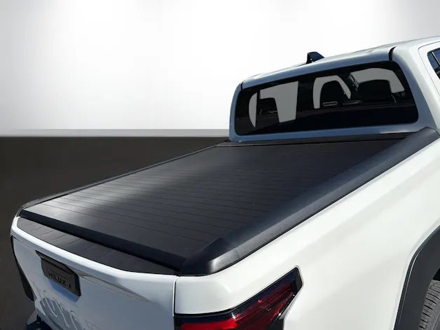 Toyota Hilux Double Cab.-Pick-up 2.8 D-4D MHEV 204 Style inkl. Alurollcover und Zugvorrichtung