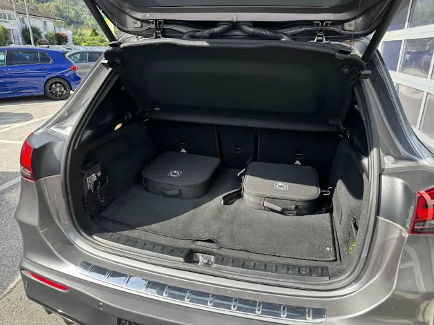 MERCEDES-BENZ EQA 250 AMG Line (CH)