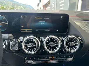 MERCEDES-BENZ EQA 250 AMG Line (CH)