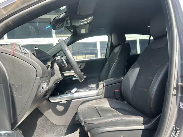 MERCEDES-BENZ EQA 250 AMG Line (CH)