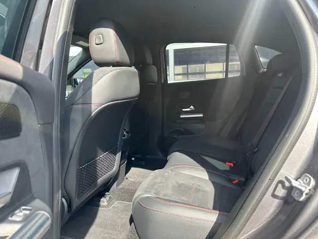 MERCEDES-BENZ EQA 250 AMG Line (CH)