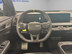 https://vehicle.imgix.net/4443125/6721bb96-250c-4a0d-ad34-0ec9242cdb9f.jpg