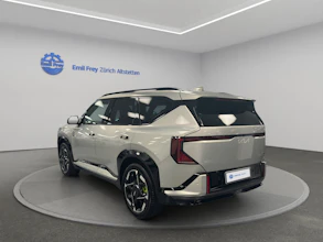 https://vehicle.imgix.net/4443125/95645292-32df-4e4f-8414-9b1d8f8f5d4e.jpg