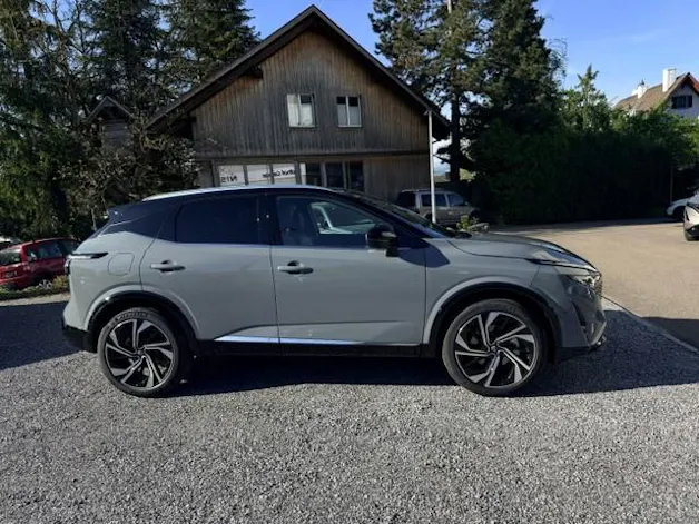 NISSAN Qashqai 1.5 VC-T Tekna+