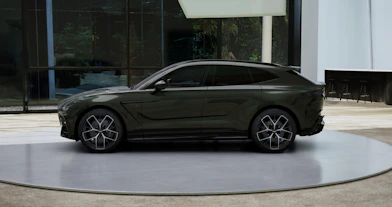 https://vehicle.imgix.net/4443185/15e7405c-9627-4090-9a64-9bf924b2e680.jpg