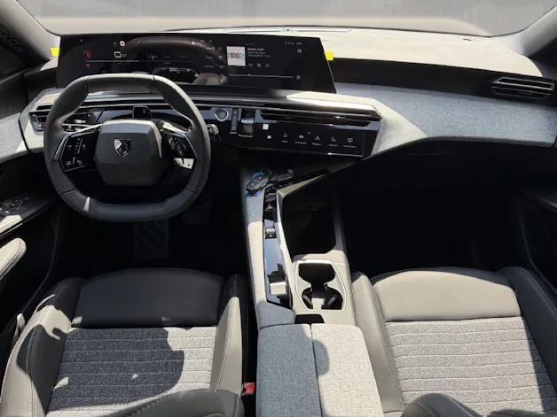 PEUGEOT 3008 Hybrid 145 e-DCS6  Allure Premium