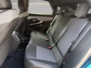 PEUGEOT 3008 Hybrid 145 e-DCS6 Allure Premium
