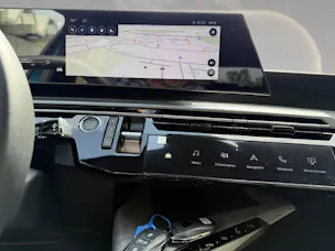 PEUGEOT 3008 Hybrid 145 e-DCS6  Allure Premium
