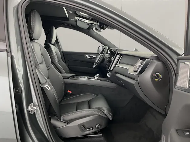 VOLVO XC60 2.0 T6 TE Ultra Dark eAWD