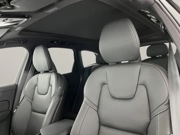 VOLVO XC60 2.0 T6 TE Ultra Dark eAWD