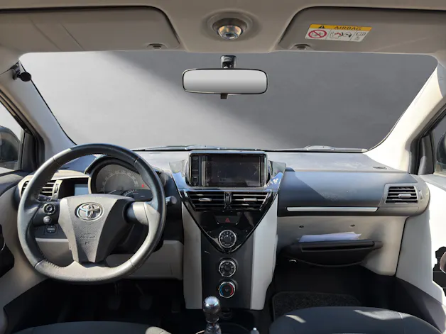 Toyota iQ 1.0 VVT-i Linea Terra