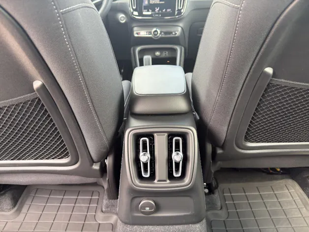 VOLVO XC40 1.5 T5 PiH Plus Bright