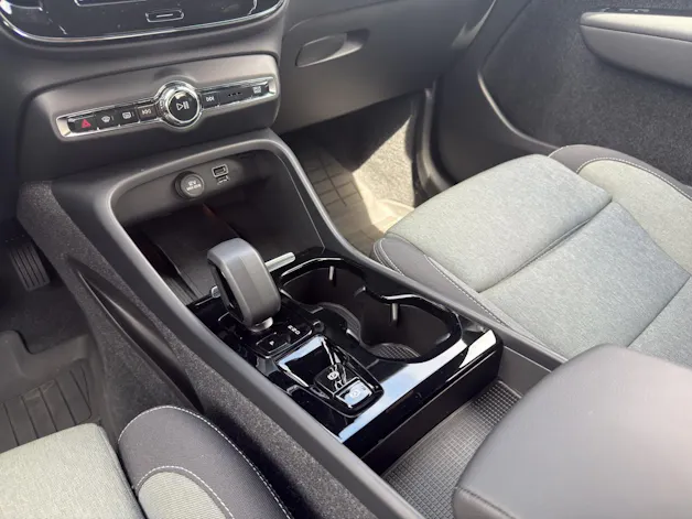VOLVO XC40 1.5 T5 PiH Plus Bright