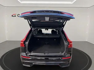 VOLVO XC60 2.0 B5 MH R-Design AWD