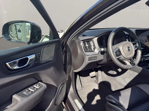 VOLVO XC60 2.0 T6 TE Black Edition eAWD