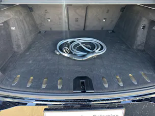 BMW XM 50e Plug-in Hybrid Bowers & Wilkins Diamond Surround Sound System