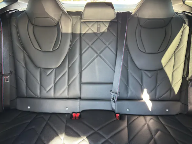 BMW XM 50e Plug-in Hybrid Bowers & Wilkins Diamond Surround Sound System