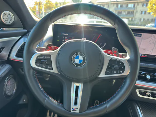 BMW XM 50e Plug-in Hybrid Bowers & Wilkins Diamond Surround Sound System