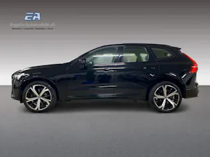 VOLVO XC60 2.0 B5 MH Plus Dark AWD