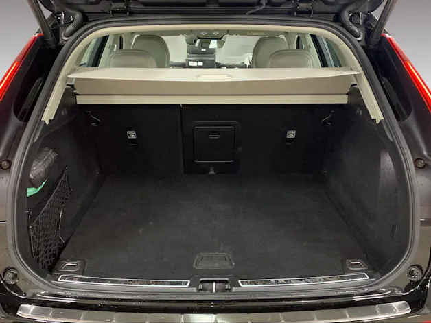 VOLVO XC60 2.0 B5 MH Plus Dark AWD