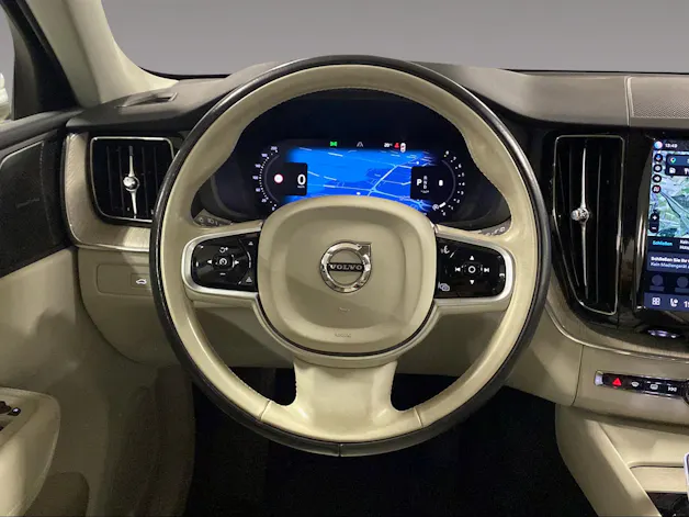 VOLVO XC60 2.0 B5 MH Plus Dark AWD