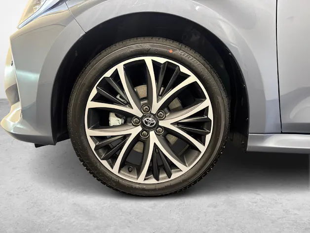 Toyota Yaris 1.5 VVT-i HSD Trend