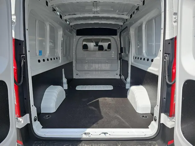 MAXUS Deliver 9 Kaw. L3H2 2.0 TD Luxury