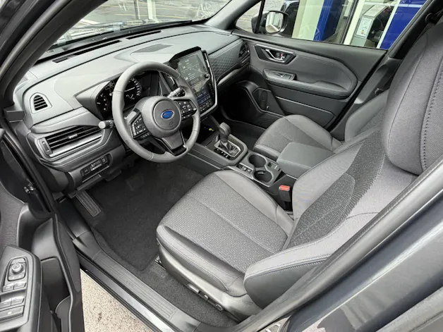 Subaru Forester Station 2.0i e-Boxer Swiss Plus