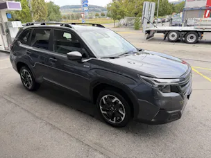 Subaru Forester Station 2.0i e-Boxer Swiss Plus