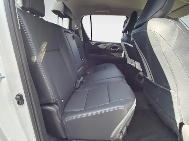Toyota Hilux Double Cab.-Pick-up 2.8 D-4D MHEV 204 Style