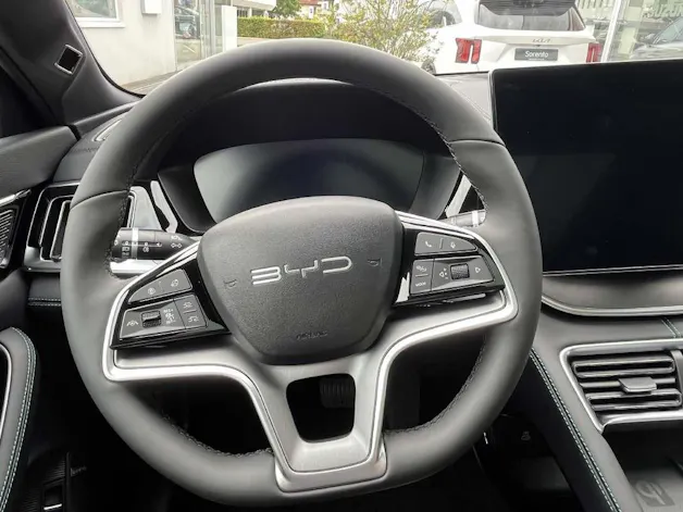 BYD Seal U DM-i Design AWD