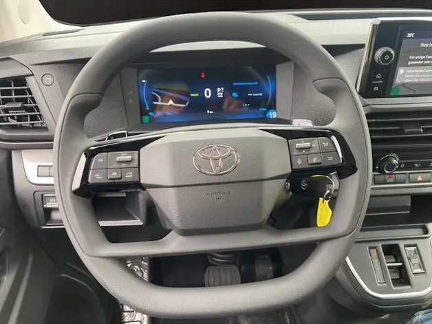 Toyota PROACE Van L1 75KWh Advanced