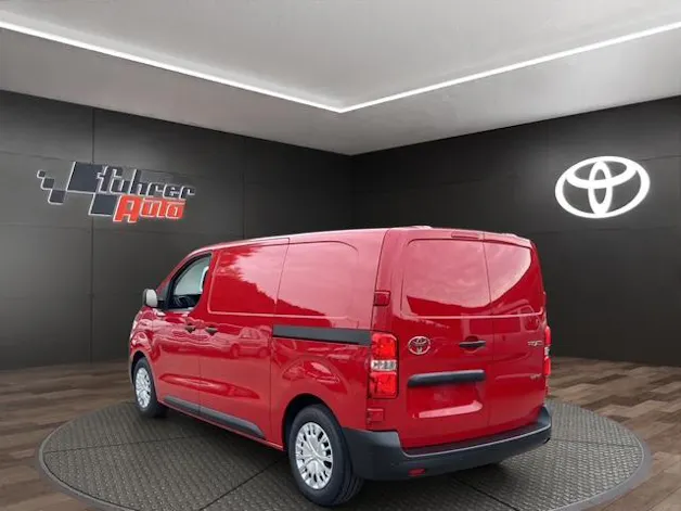 Toyota PROACE Van L1 75KWh Advanced