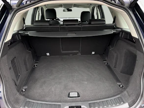 https://vehicle.imgix.net/4443389/48f14a09-e9bd-4715-af39-5d0372b60f38.jpg