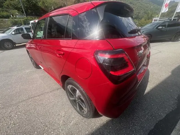 Suzuki Swift 1.2 Piz Sulai Top Hybrid 4x4