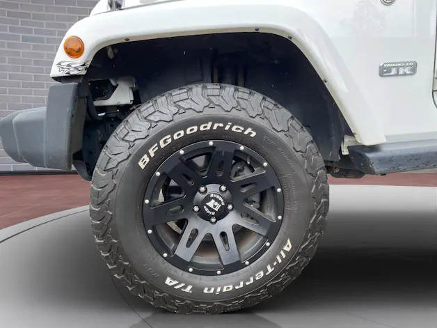 JEEP Wrangler 3.6 V6 JK Edition Unlimited / Höher / Breiter / 8-fach bereift