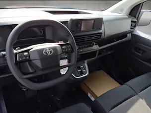 Toyota PROACE Van L2 75KWh Active
