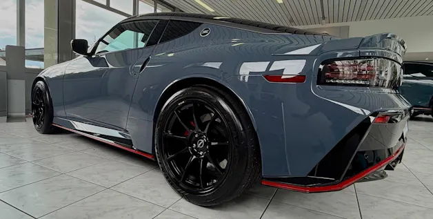 NISSAN 400 Z Nismo