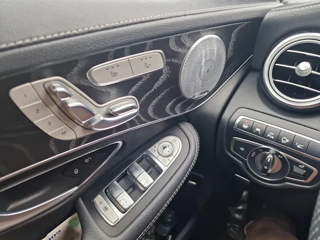 MERCEDES-BENZ GLC 250 d AMG Line 4m