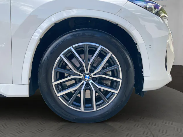 BMW X1 23i xDrive paddles