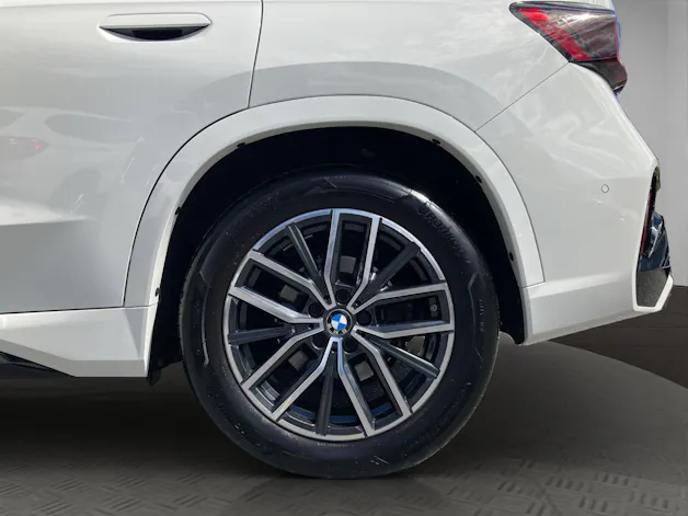 BMW X1 23i xDrive paddles