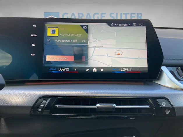 BMW X1 23i xDrive paddles